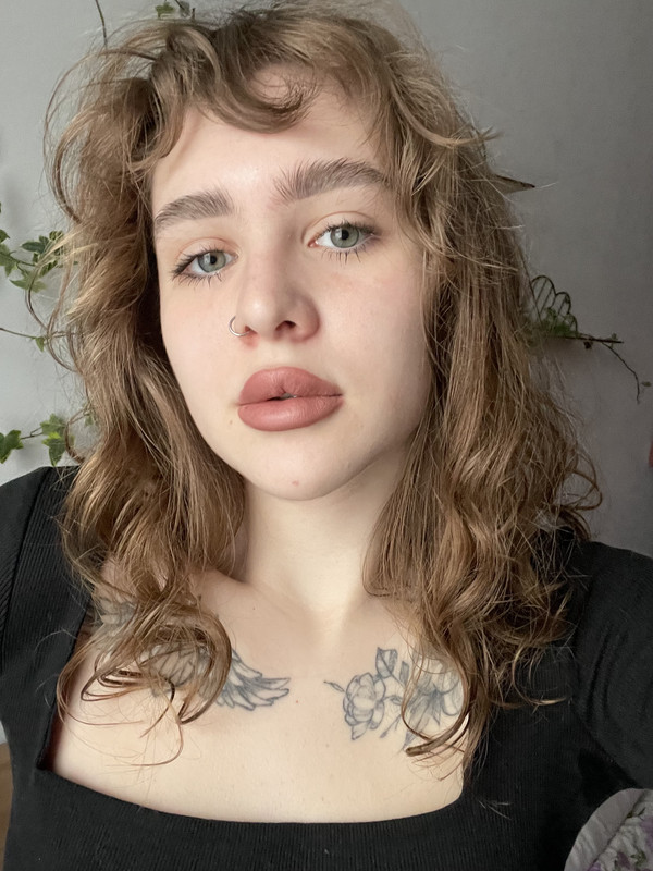 2278B7FC-2FA8-4BE9-8BDB-404F1991F04A