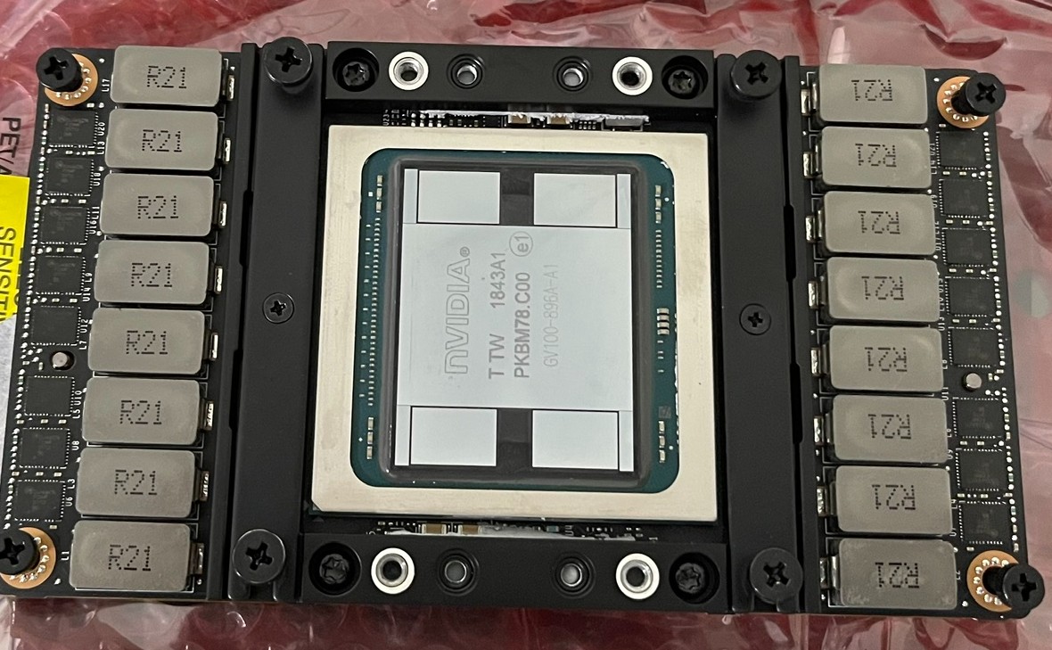 V100 1