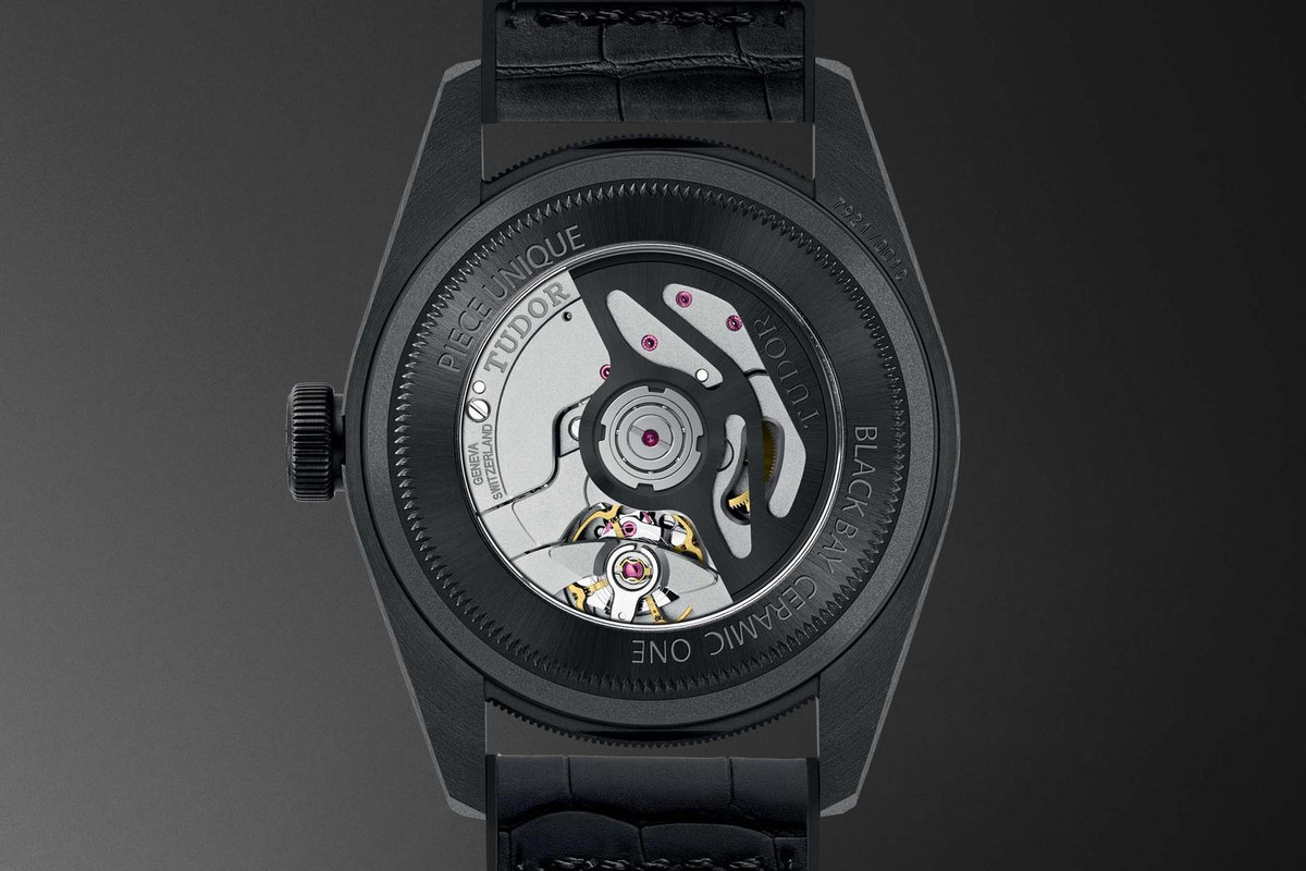 Only-Watch-2019-Tudor-Black-Bay-Ceramic-One-M7921_001CN-Black-4