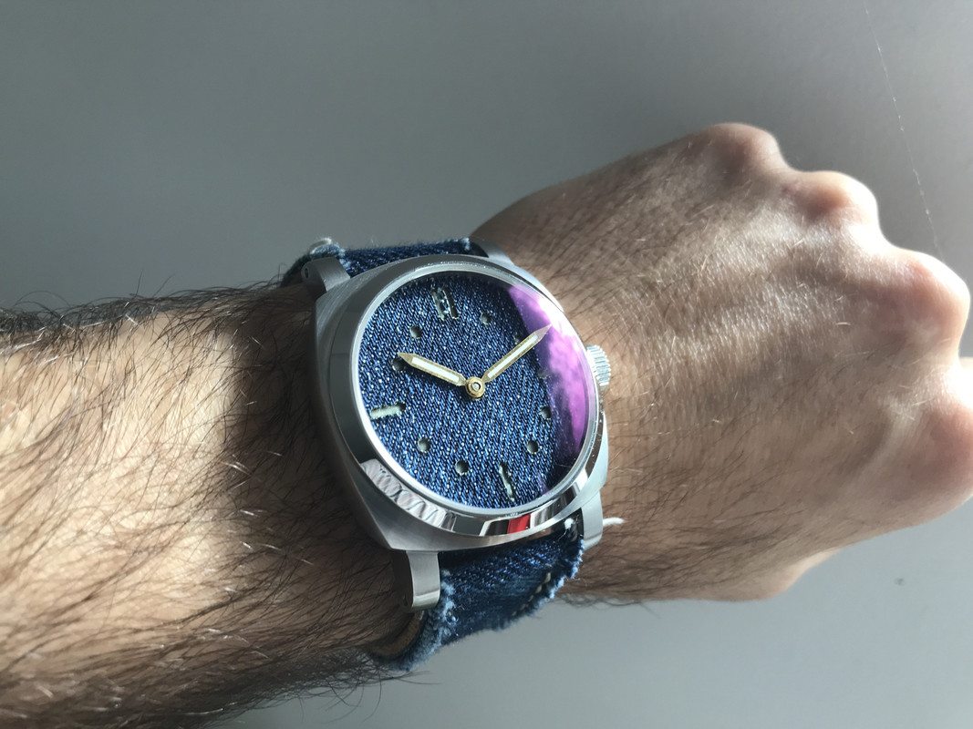 23990399-5BDE-474C-9F92-B668320ADD05