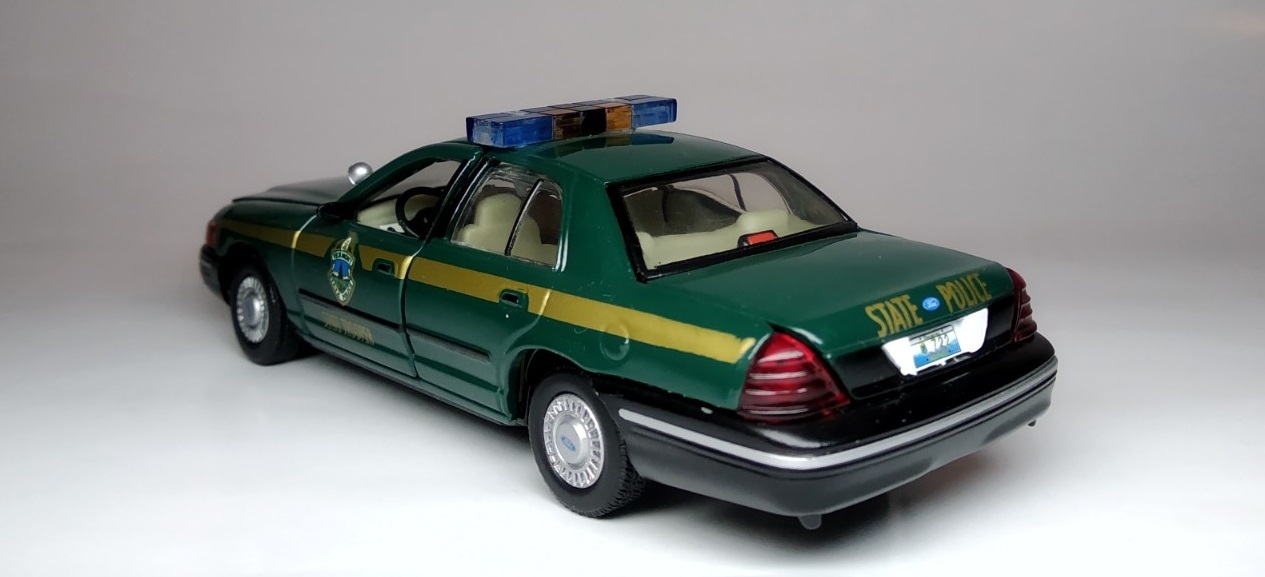 Ford Crown Victoria (4)