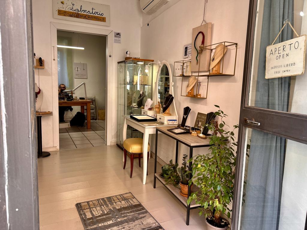 Жаркий сентябрь на побережье Тирренского моря.