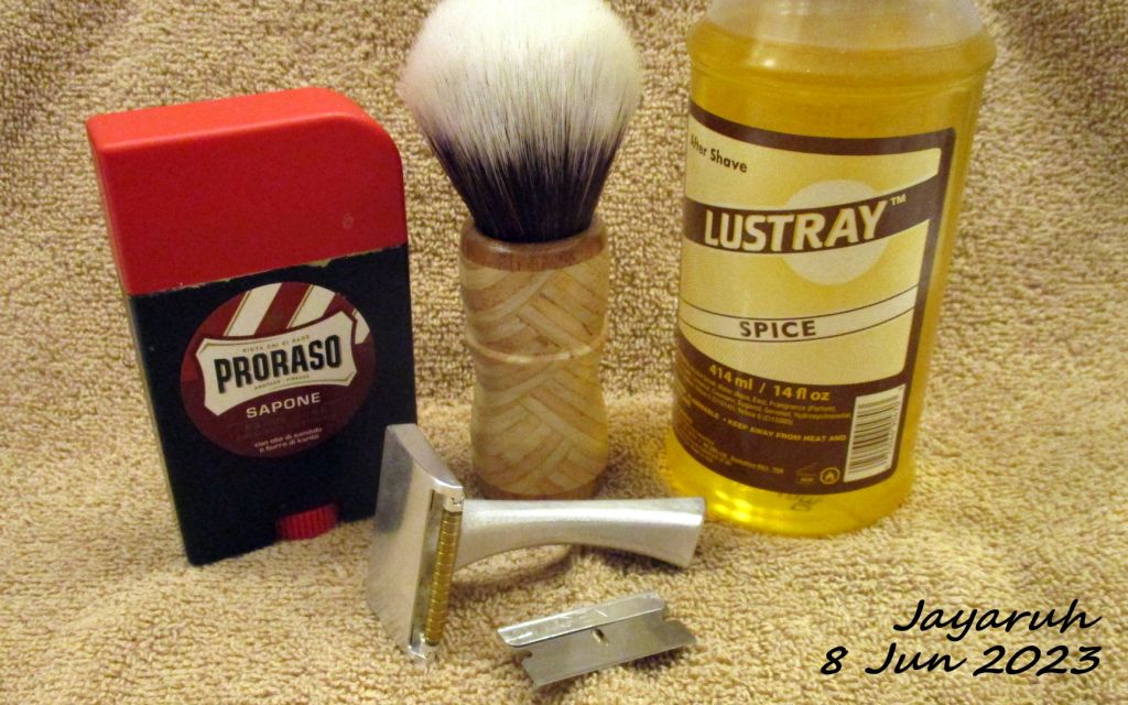 [Image: sos230608.jpg]