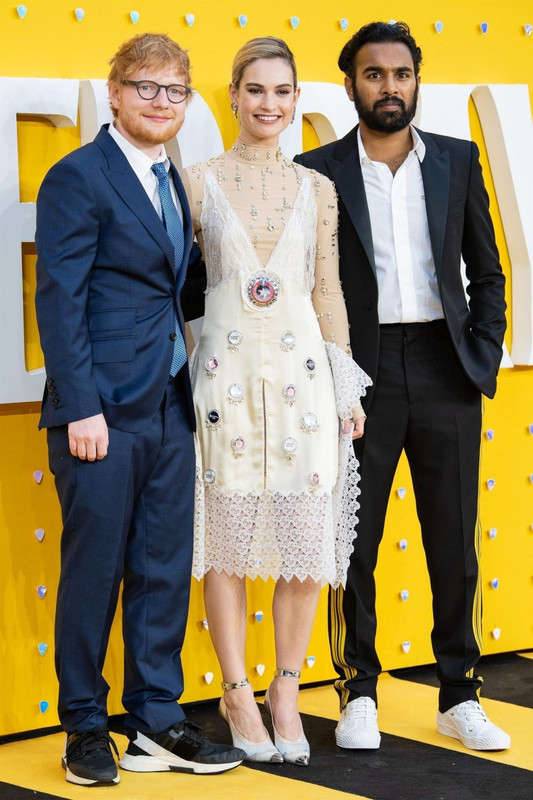 Lily-James-UpskirtSTARS.com (27)