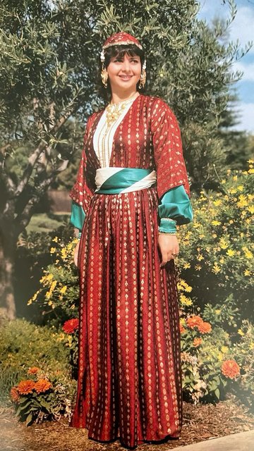 Azniv Isagholian