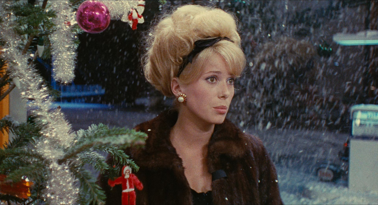 The Umbrellas of Cherbourg (1964) Criterion.mkv_012853.954