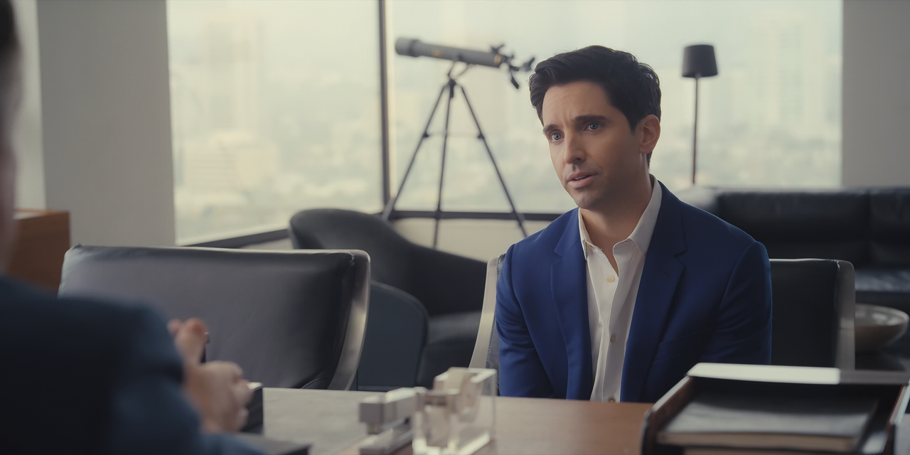 Hacks.(2021).S02E07.On.the.Market.1080p.10bit.BluRay.AAC5.1.HEVC-Vyndros.mkv_snapshot_02.03_[2024.03