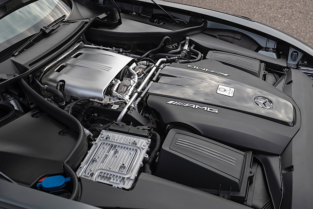 2020 Mercedes-AMG GT R PRO (26)