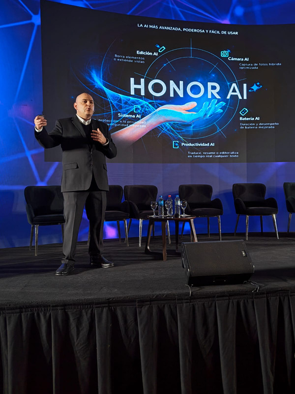 David-Moheno-HONOR-1