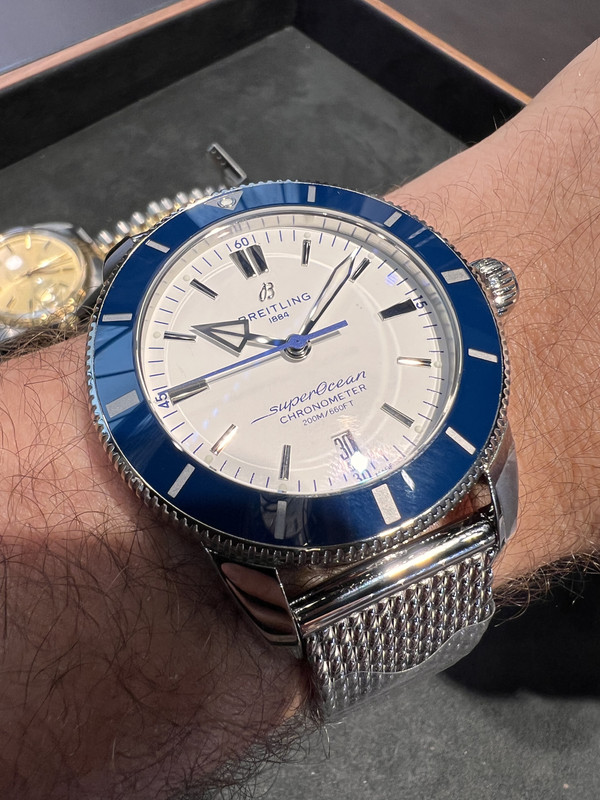 07492901-08D1-4403-9E1D-CAFCE643D417