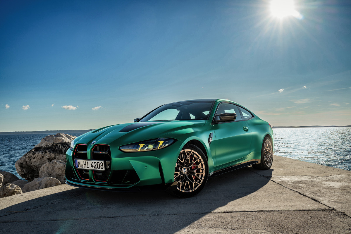 P90548627_highRes_the-all-new-bmw-m4-c