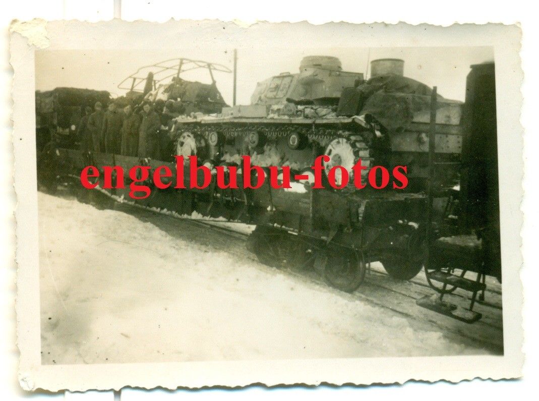 FOTO - PANZER - PANZER-AUFKLÄRUNG - SdKfz 263 & PANZER III auf B