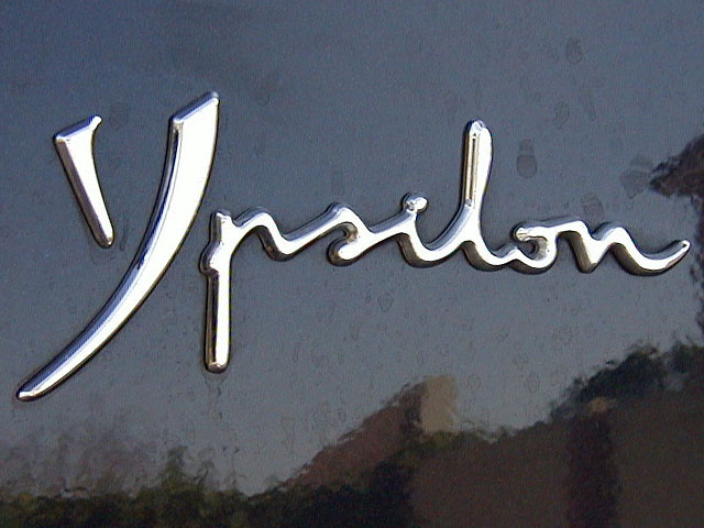 Lancia-Ypsilon-logo