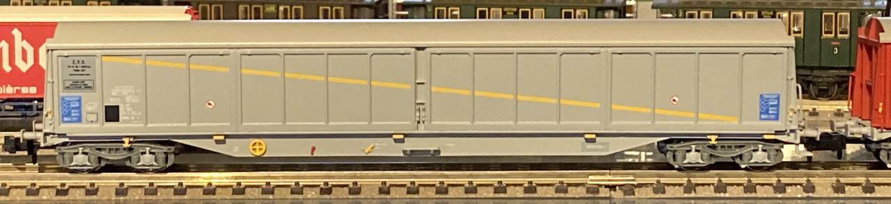 B39BFCAA-EEC4-4D10-84C9-B8CFF907820C_1_201_a