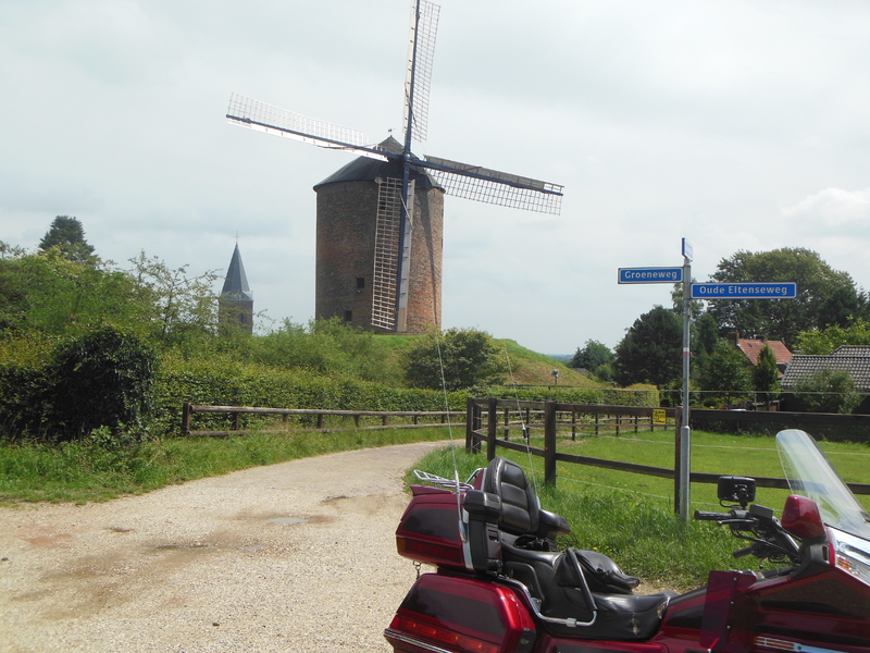0265 GL (00870) Grafelijke Korenmolen - Zeddam 2