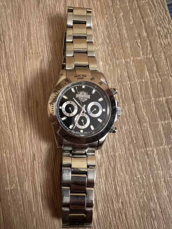 5DA8D1AE-2E92-4628-BCFB-3083A0D2CB99