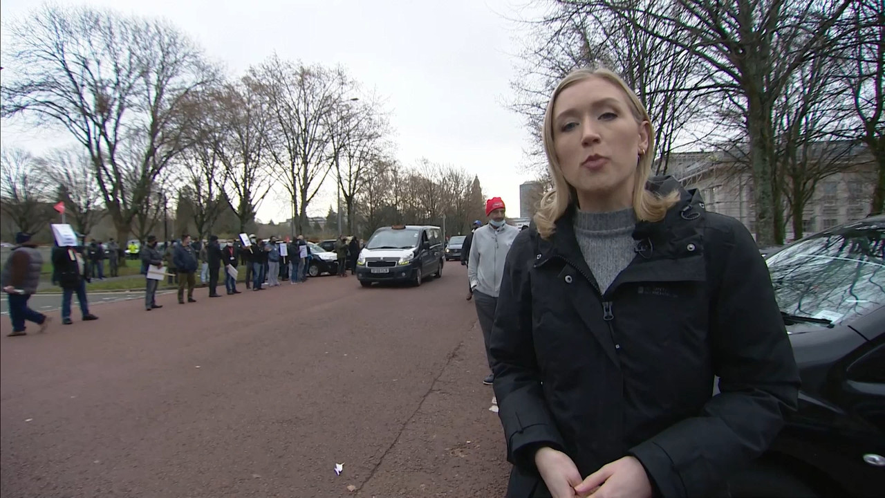 11.24 - 18.00.00 - ITV News Wales at 6. A round-up of all the latest ....ts_snapshot_08.11.452