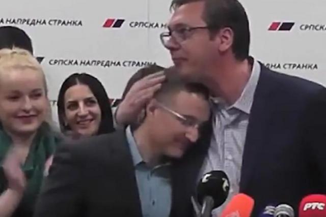 vucic-stefanovic-zagrljaj.jpg