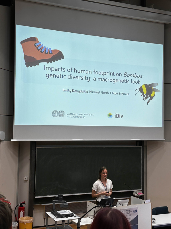 Conference photo 3