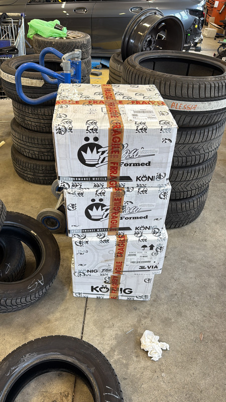 5A08B1D9-8AA2-4BB7-ABCC-F4B2C03FD55A