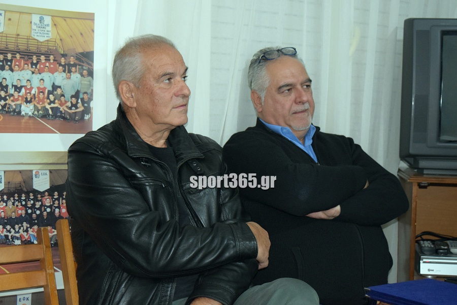 , &Epsilon;&Kappa;&Alpha;&Sigma;&Kappa;&Epsilon;&Nu;&Omicron;&Pi;: &Kappa;&omicron;&pi;ή &pi;ί&tau;&alpha;&sigmaf; &kappa;&alpha;&iota; &tau;&iota;&mu;έ&sigmaf; &sigma;&epsilon; &alpha;&nu;&theta;&rho;ώ&pi;&omicron;&upsilon;&sigmaf; &tau;&omicron;&upsilon; &mu;&pi;ά&sigma;&kappa;&epsilon;&tau; (&phi;&omega;&tau;. & &beta;ί&nu;&tau;&epsilon;&omicron;)