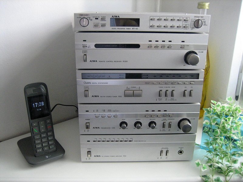 [Bild: Aiwa-Midi-Anlage-Serie-50-001.jpg]