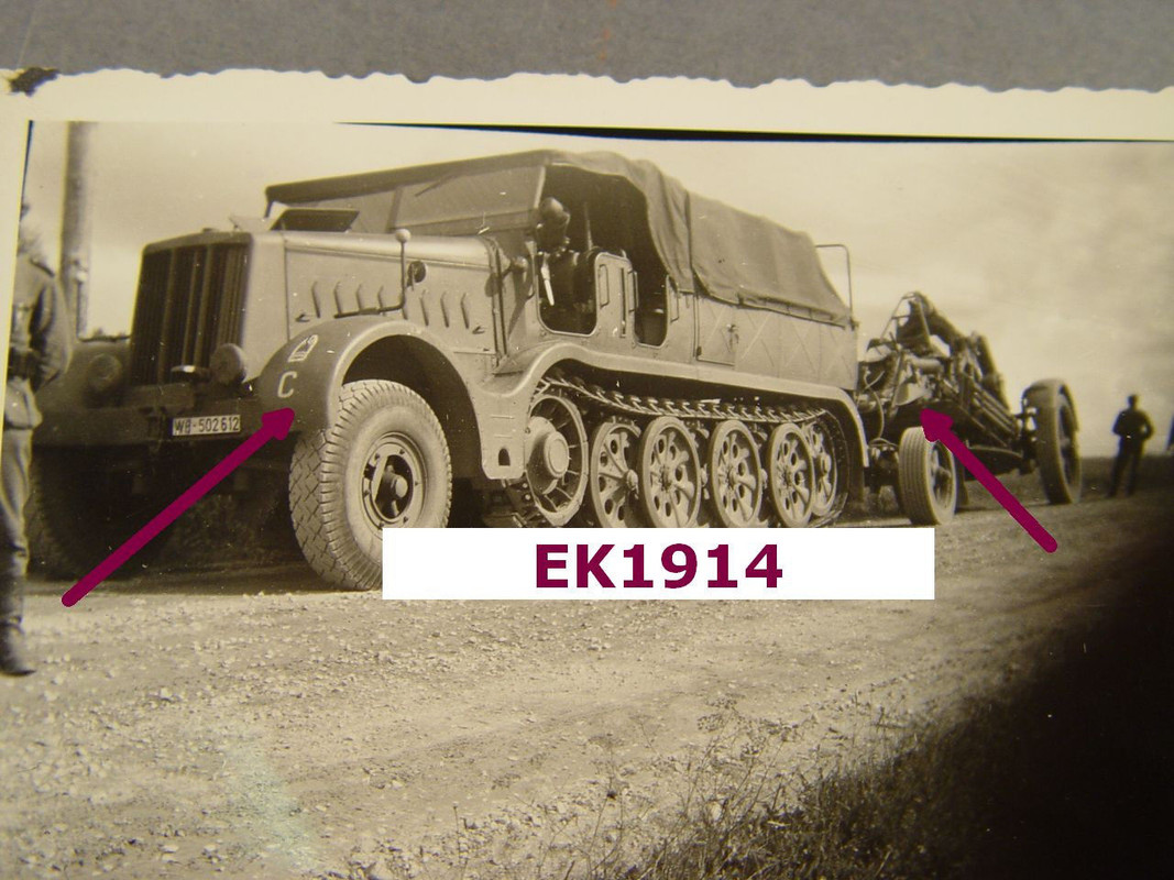 Foto, Halbkette zieht Mörser, Sd.Kfz.9, 18t Zugm