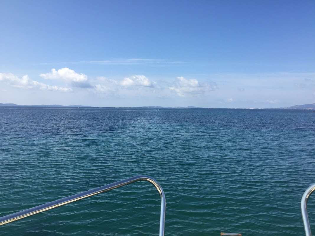 5978AAC0-9087-40B4-AB42-AEE9E6A025CA