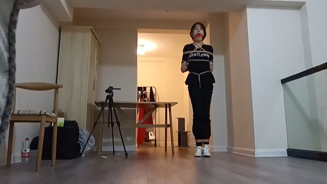 吴越原创 又直又细大长腿 文静试镜.mp4_20220907_092424.091