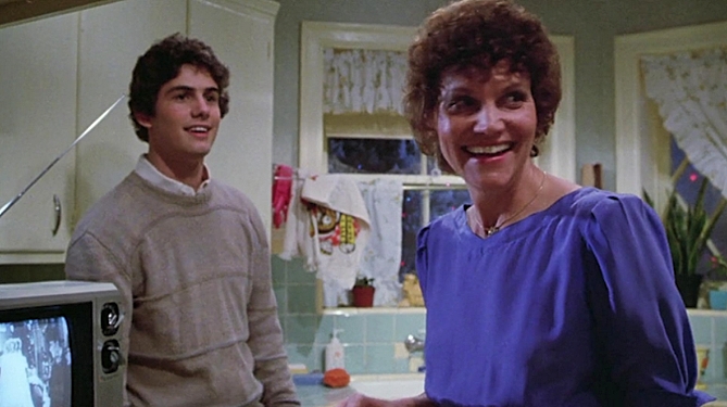 FRANCES-LEE-Mc-CAIN-GREMLINS-3-FOTOR.jpg