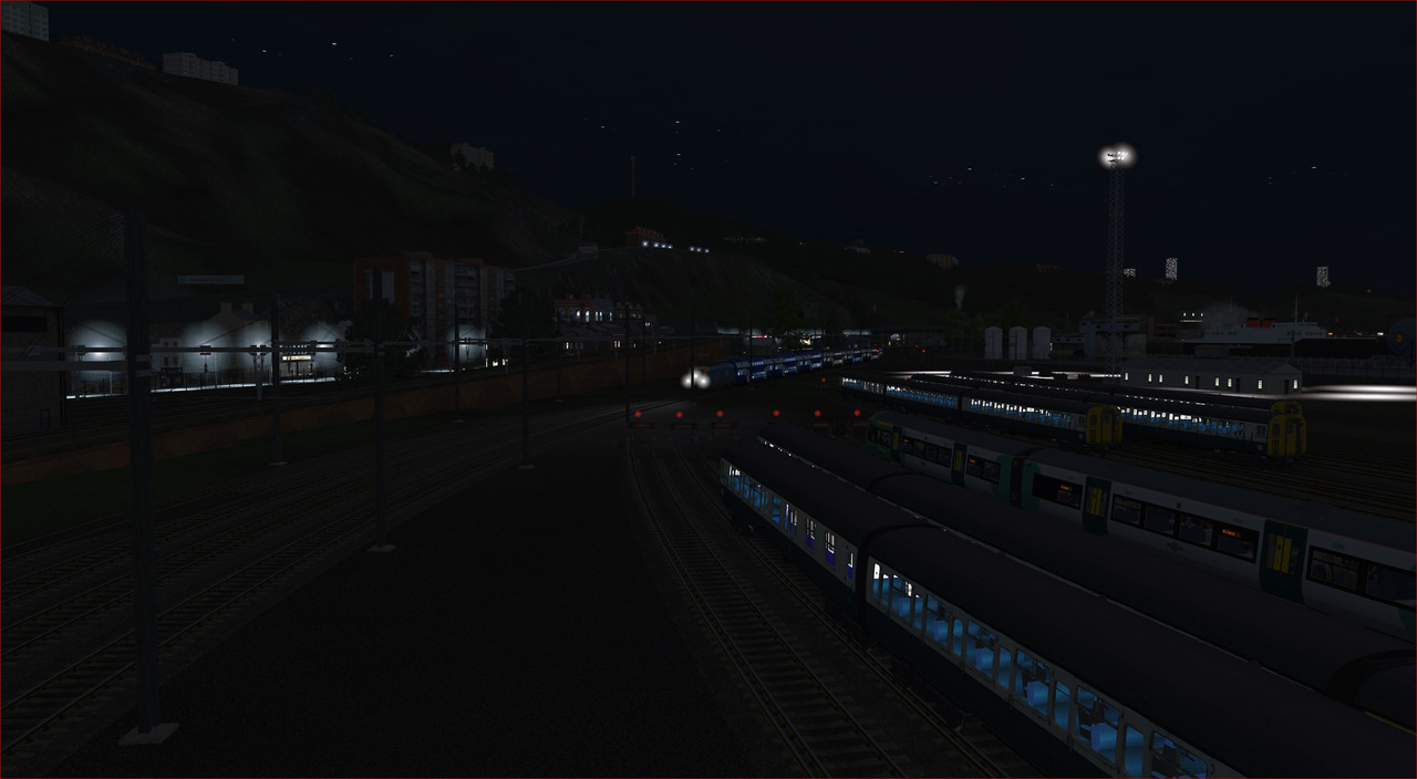 Passing-the-EMU-yard-at-Newport.jpg