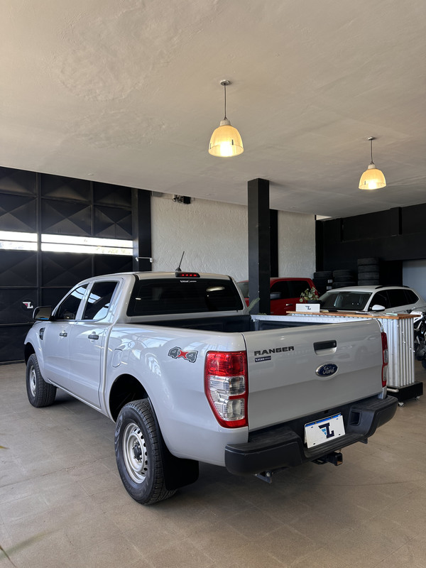 Ford Ranger XL 4X4 2.2 - 5
