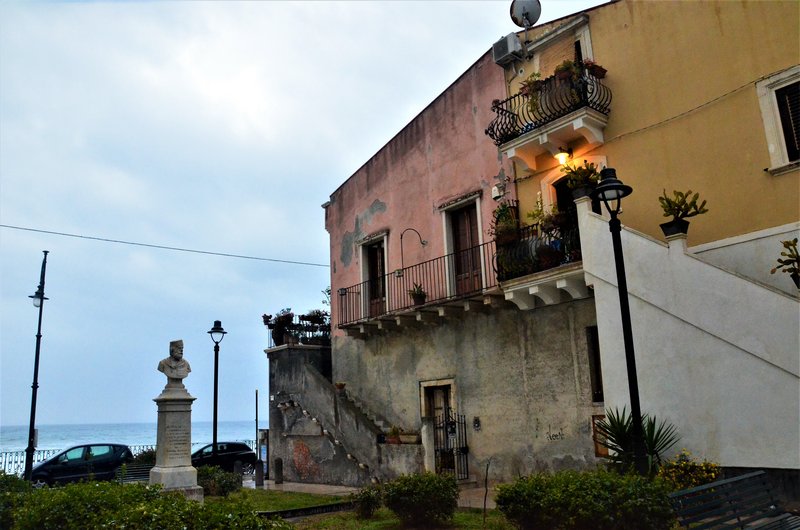 Italia y sus pueblos-2018/2019/2023 - Blogs de Italia - GIARDINI NAXOS-22-4-2019 (38)