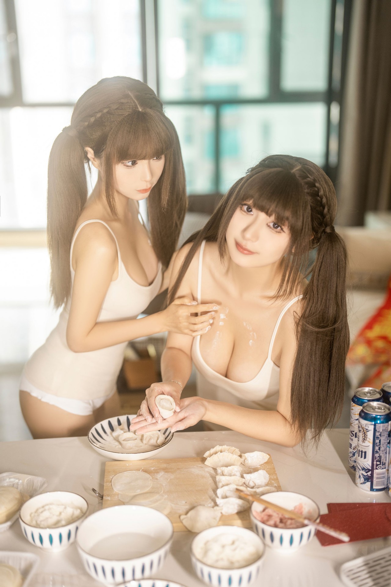 蠢 沫 沫 做爱图片《蠢沫沫 & 浅安安 – 双人新年贺岁》写真，这是双飞吗？插图4