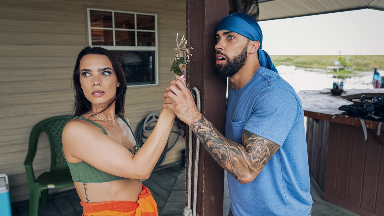 Swamped Ivy Ireland, Lucy Foxx, James Angel – DigitalPlayground