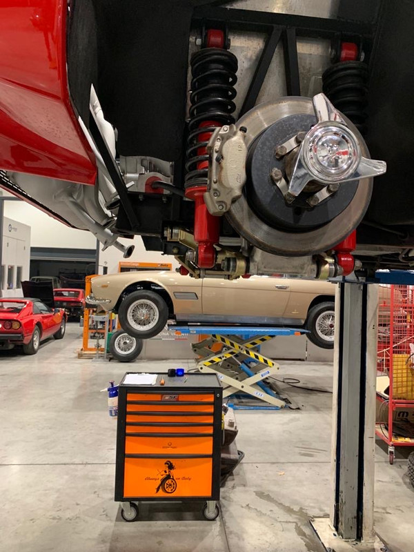 9A3360C0-05B0-4B25-BA81-56C2276F29B1