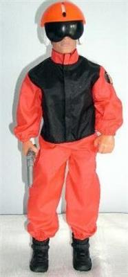 Action Man air figures, carded sets and vehicles.  1566-AC07-4690-46-CA-B232-D1-C2-EE7588-BC