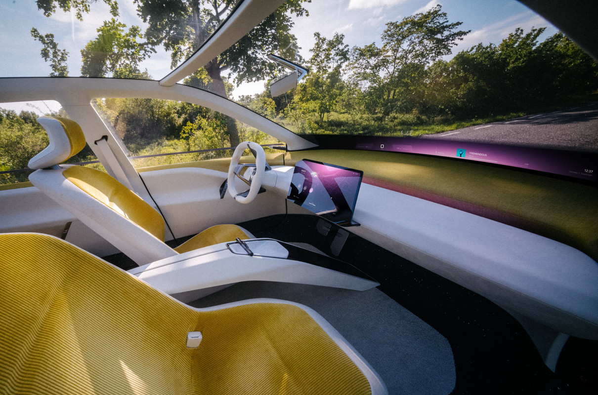 P90519793_highRes_bmw-vision-neue-klas(1)
