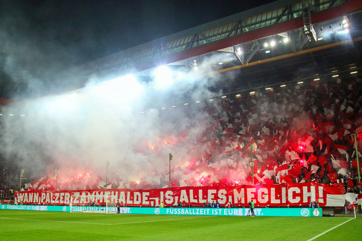 1-fc-kaiserslautern-1-fc-koeln-dfb-pokal-2023-2024-7