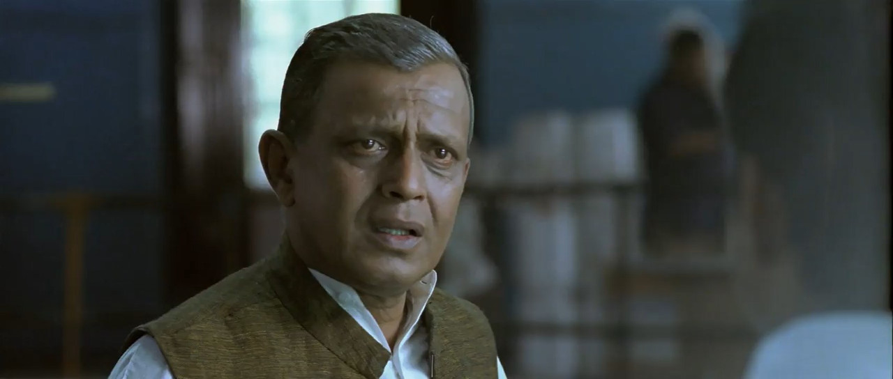 Guru 2007 WebRip [Tamil] 480p, 720p ESub Screenshot