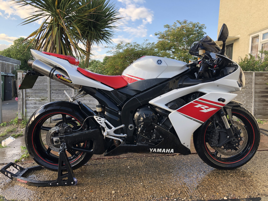 D4D062A9-59F6-457D-AF6E-AF3C348967A3