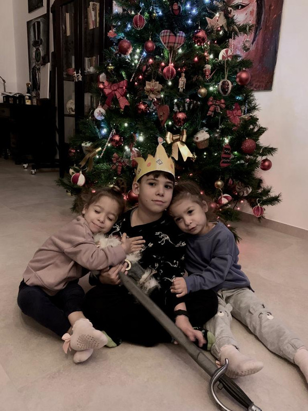 B07C1DBA-32D8-4D03-BAE3-9D11CE4B6120