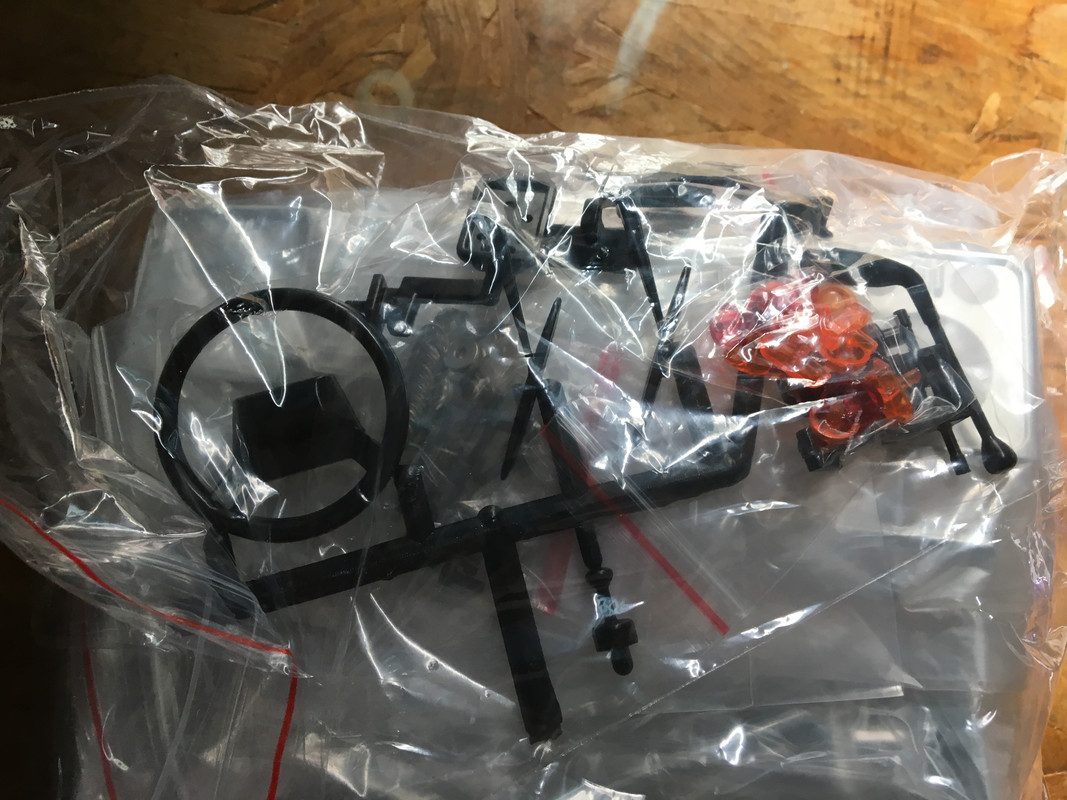 E40AD5A6-5BDA-4E96-ACCF-3FFD4575FA70