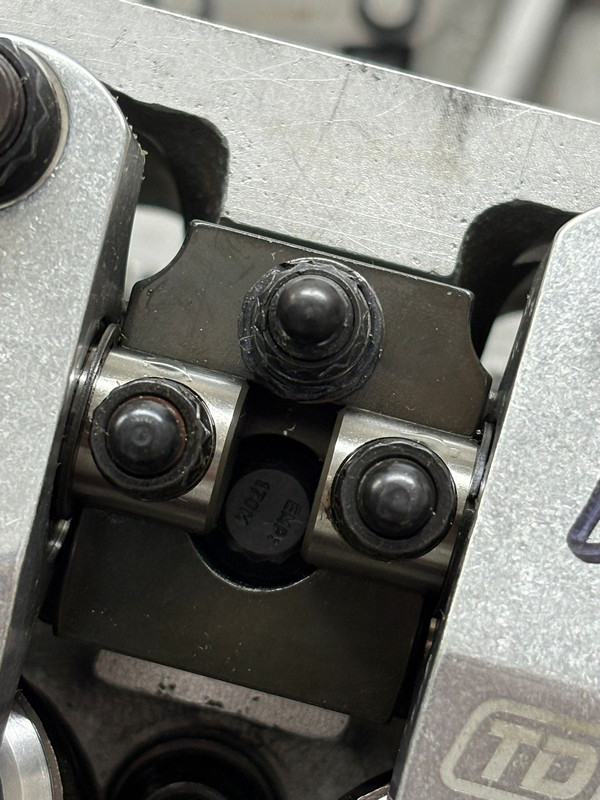 6b16f5b5 8c38 4db8 9e69 0d322164357c