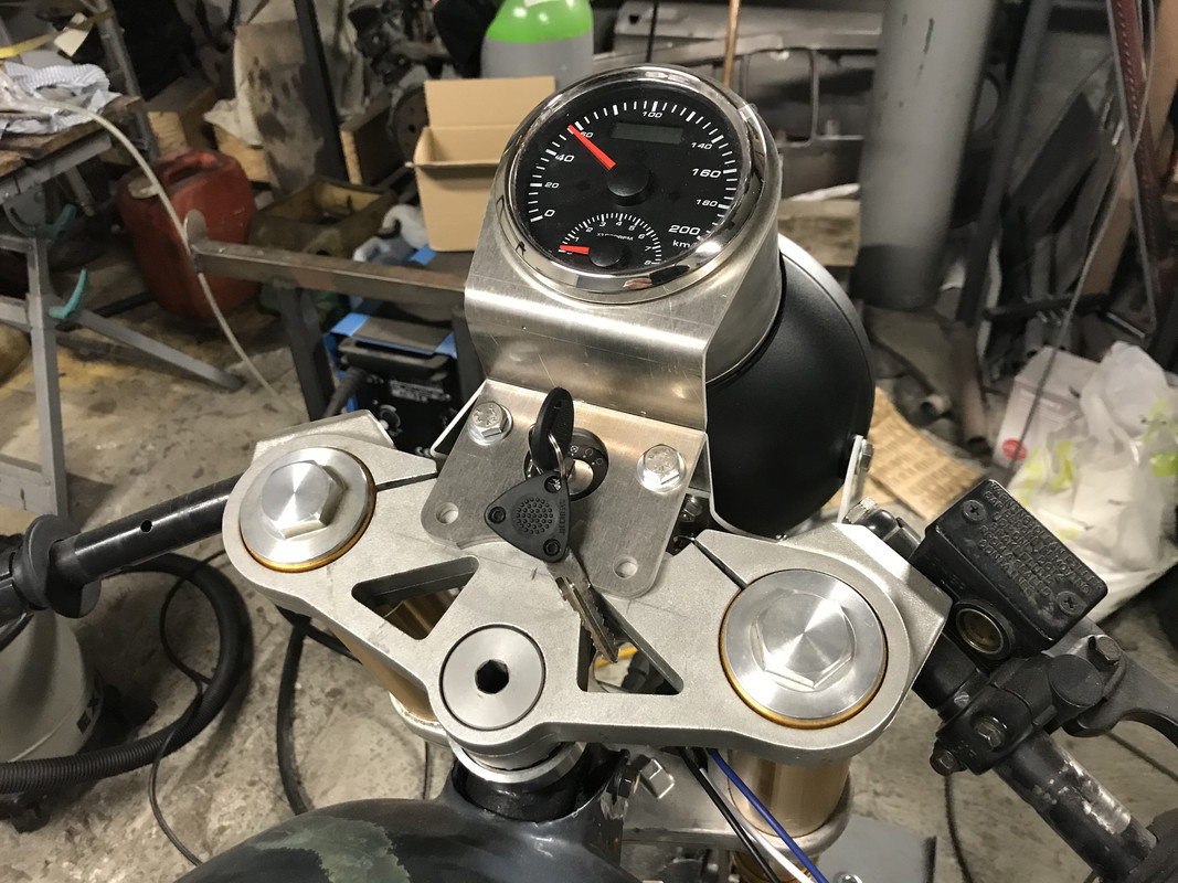 EDFDB986-875A-4BEF-B32B-941CC33AAA4B