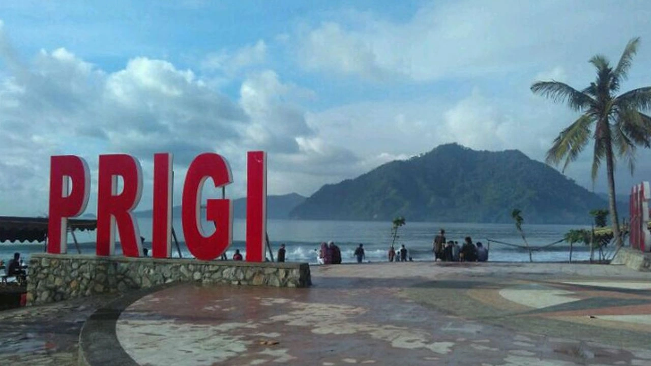 Menikmati Keindahan Pantai Prigi Surga Tersembunyi di Trenggalek