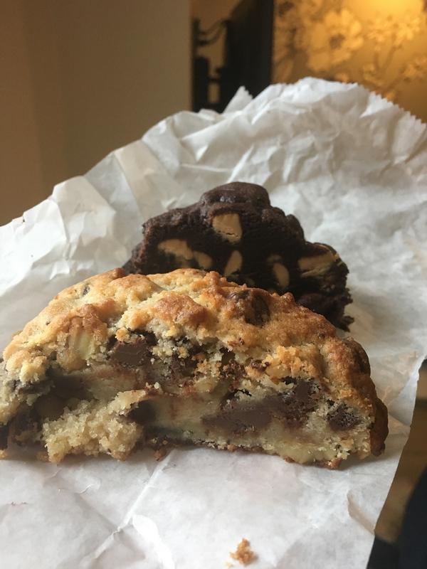 1E5D137E-1142-4DF0-87DE-69EF14F9E076