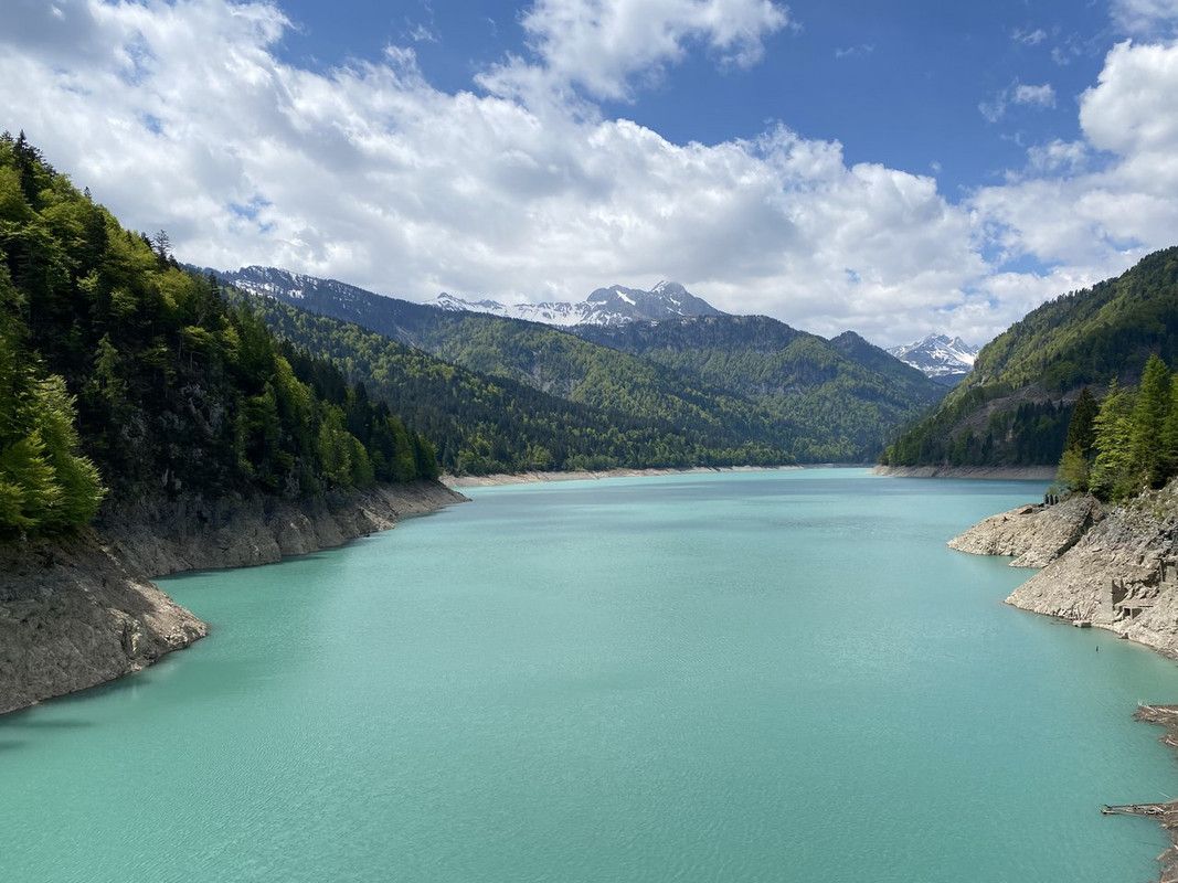 06969CD4-5B33-4896-9027-E443FC57E01C