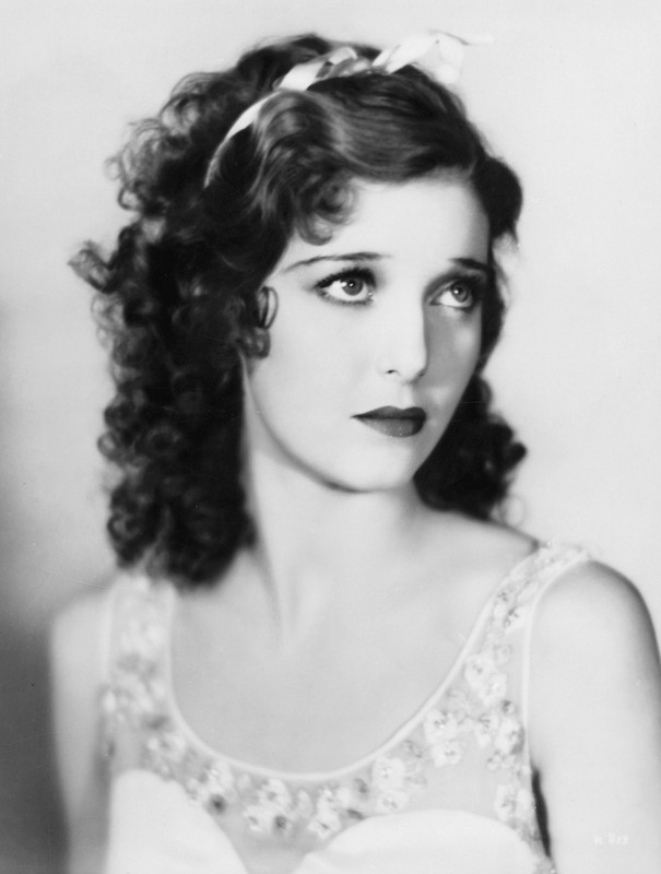 loretta_young_e46