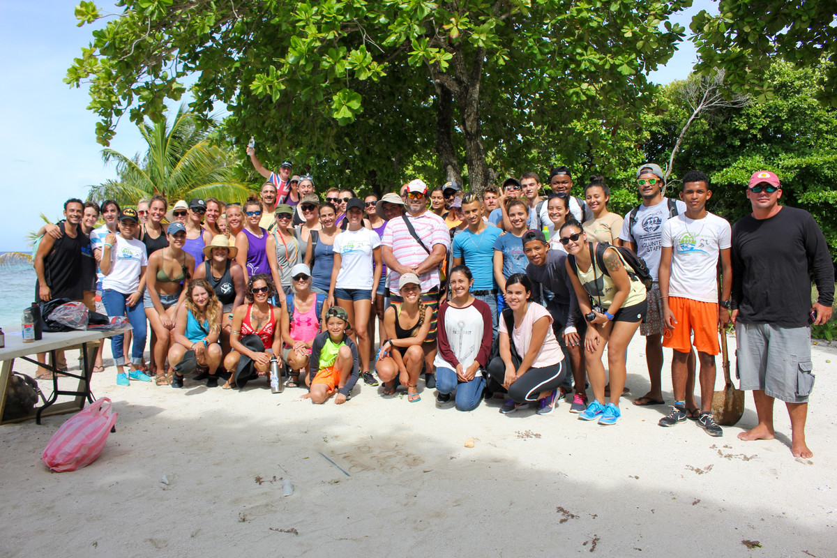 coral-farmin-utila-1.jpg